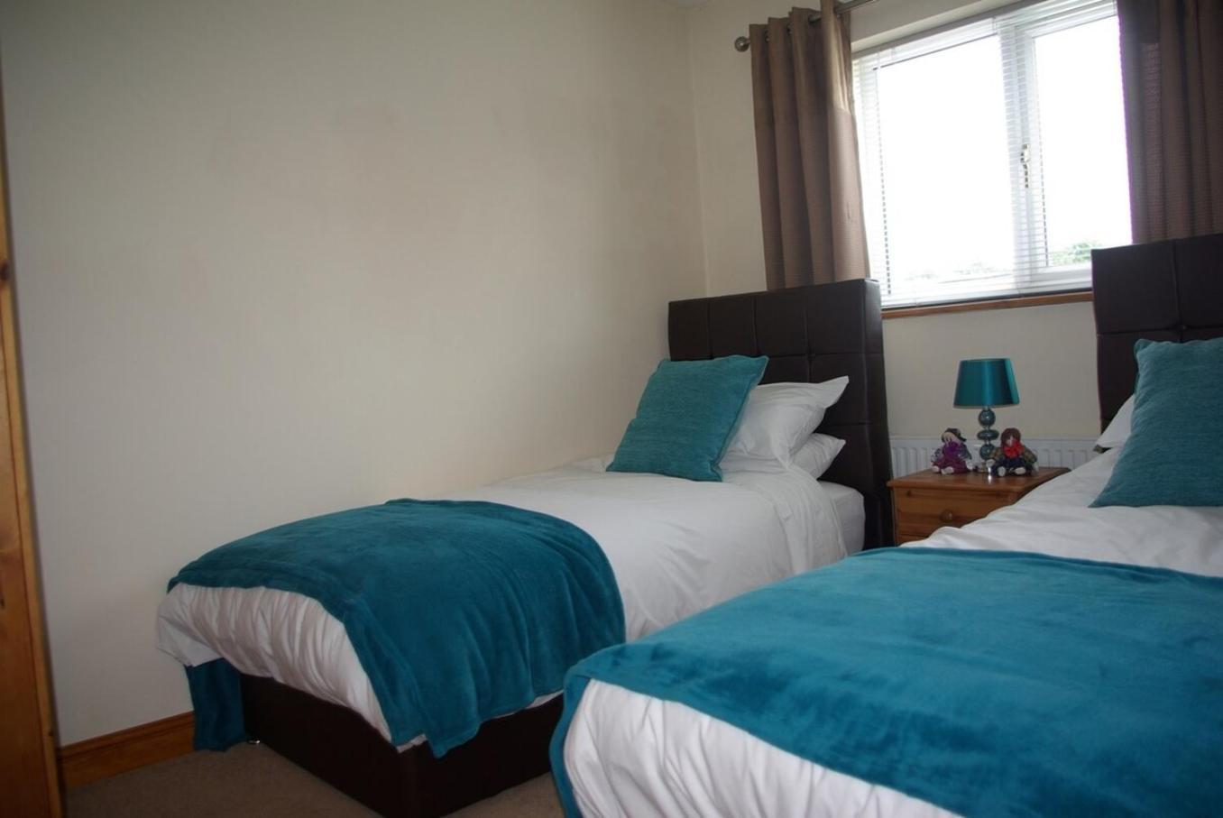 Portland Mews - 3 Bed Holiday Home By Premier Serviced Accommodation Leek Kültér fotó
