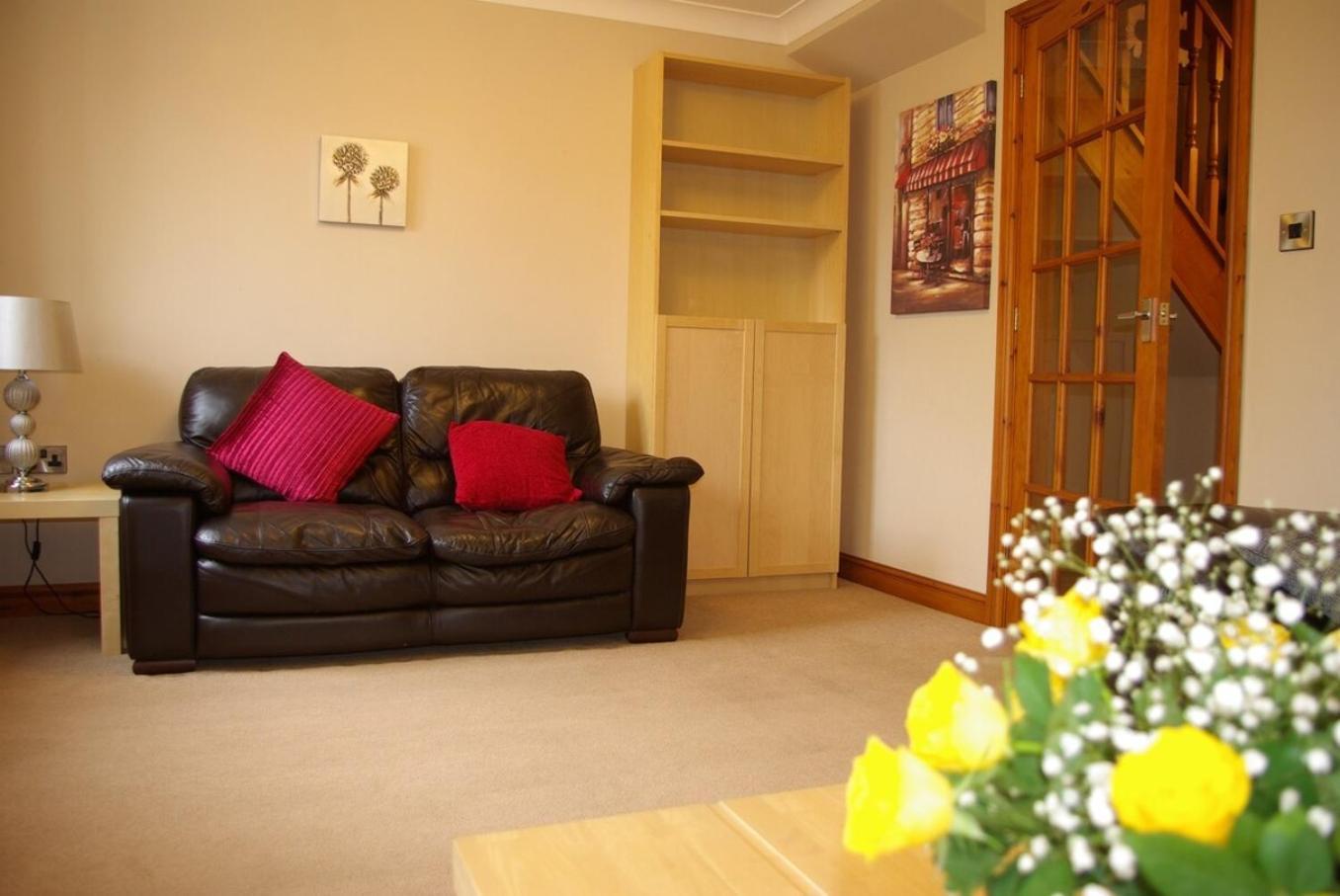 Portland Mews - 3 Bed Holiday Home By Premier Serviced Accommodation Leek Kültér fotó